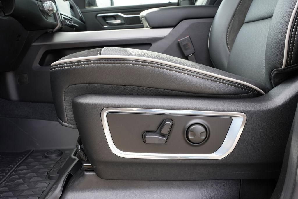 New 2026 RAM 1500 Laramie w/ Night Edition image 15