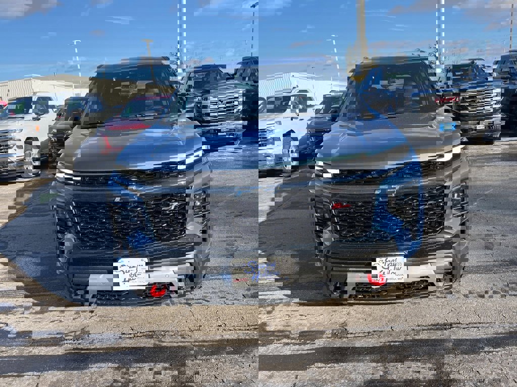 New 2026 Chevrolet Traverse Z71 w/ Enhanced Driving Package image 2
