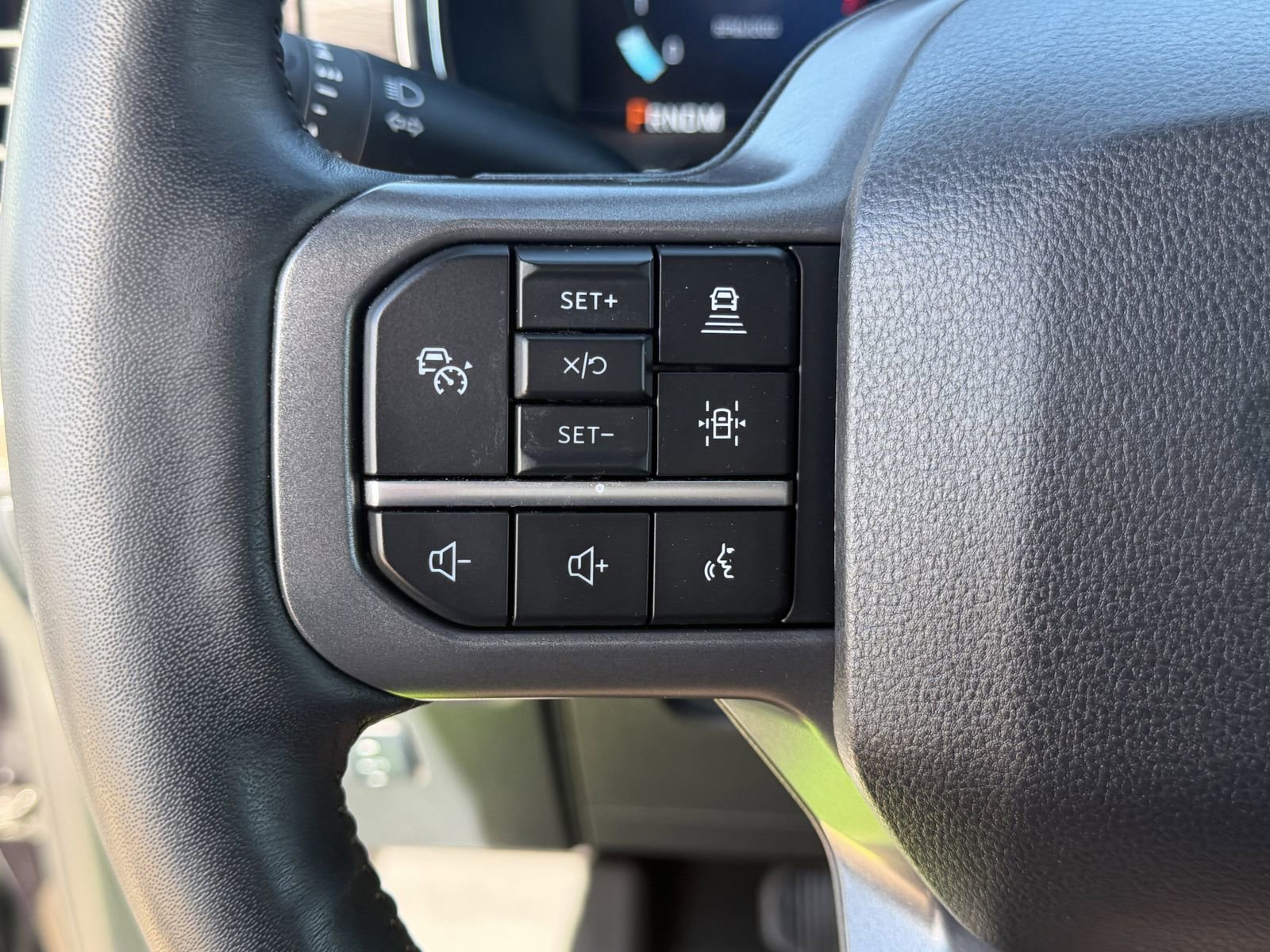 Used 2024 Ford F150 Lariat w/ FX4 Off-Road Package image 14