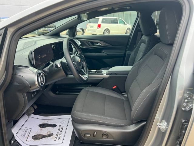 Certified 2026 Chevrolet Equinox EV LT w/ Comfort Package FWD image 11