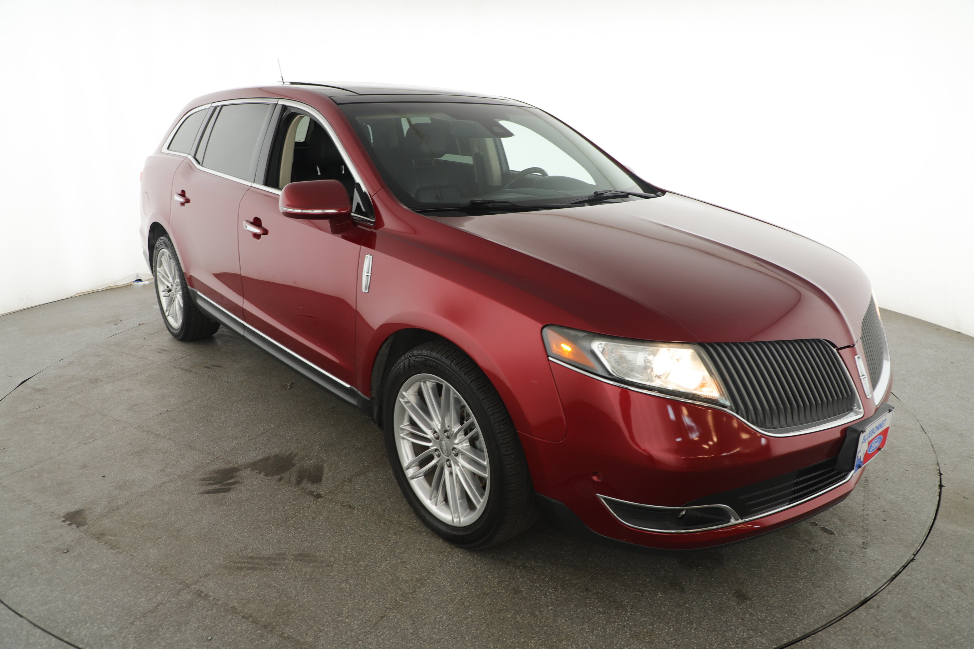 Used 2016 Lincoln MKT AWD w/ Equipment Group 201A image 3