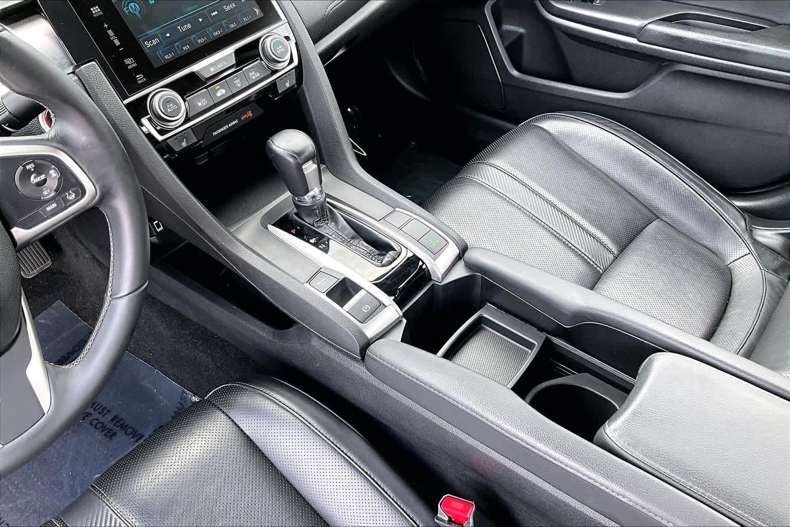 Used 2016 Honda Civic Touring image 17