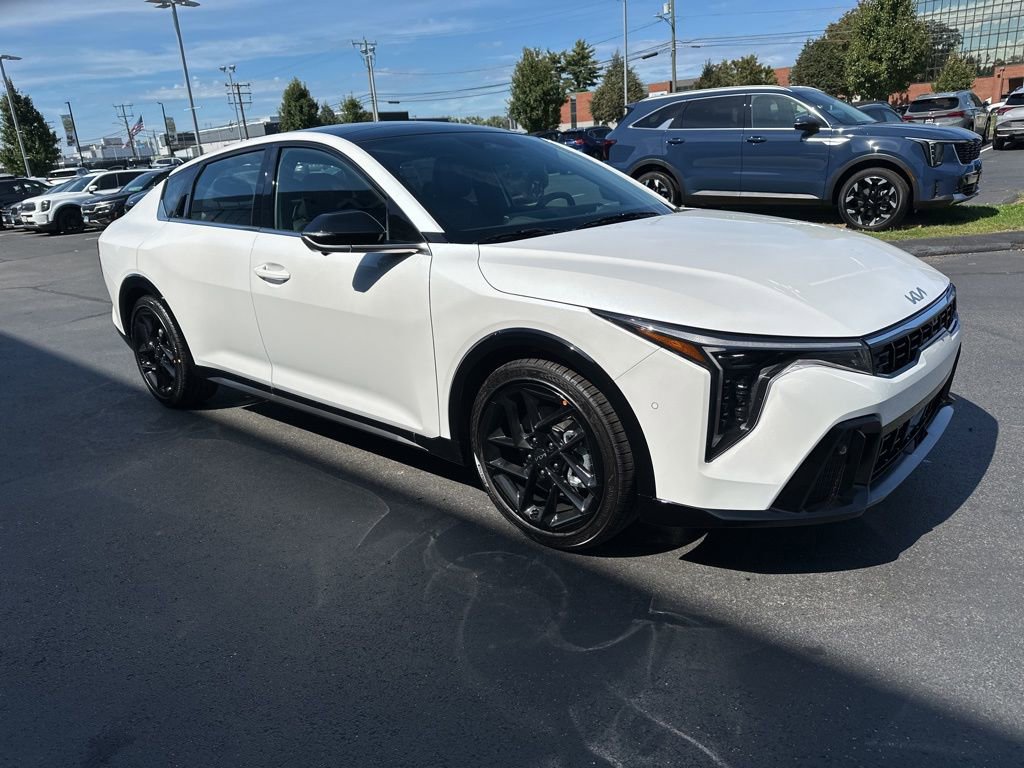 New 2025 Kia K4 GT-Line Turbo image 4