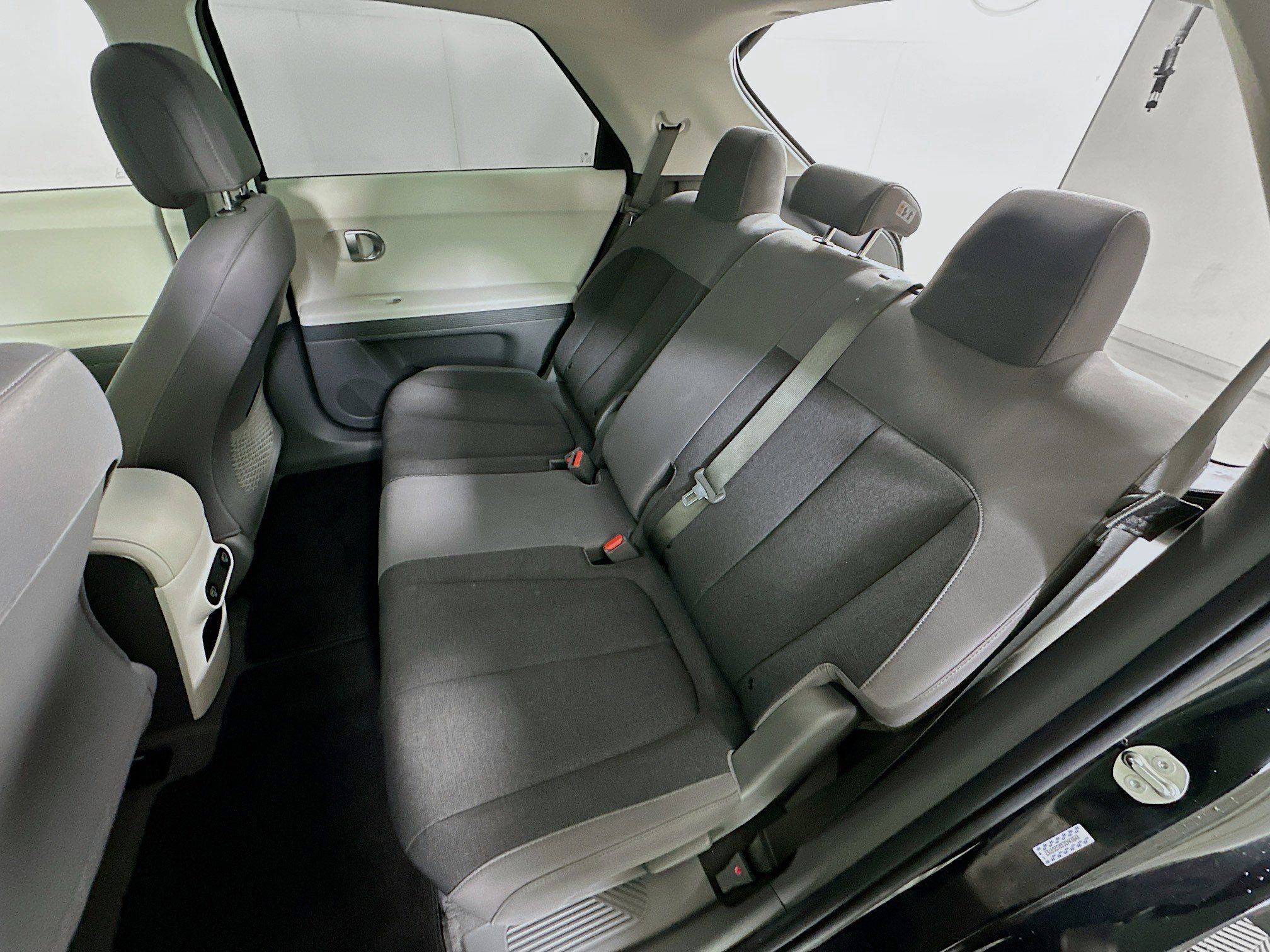 Used 2024 Hyundai Ioniq 5 SEL RWD image 27