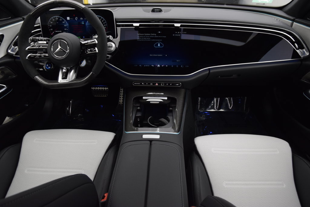 New 2026 Mercedes-Benz E 53 AMG e 4MATIC Wagon image 20