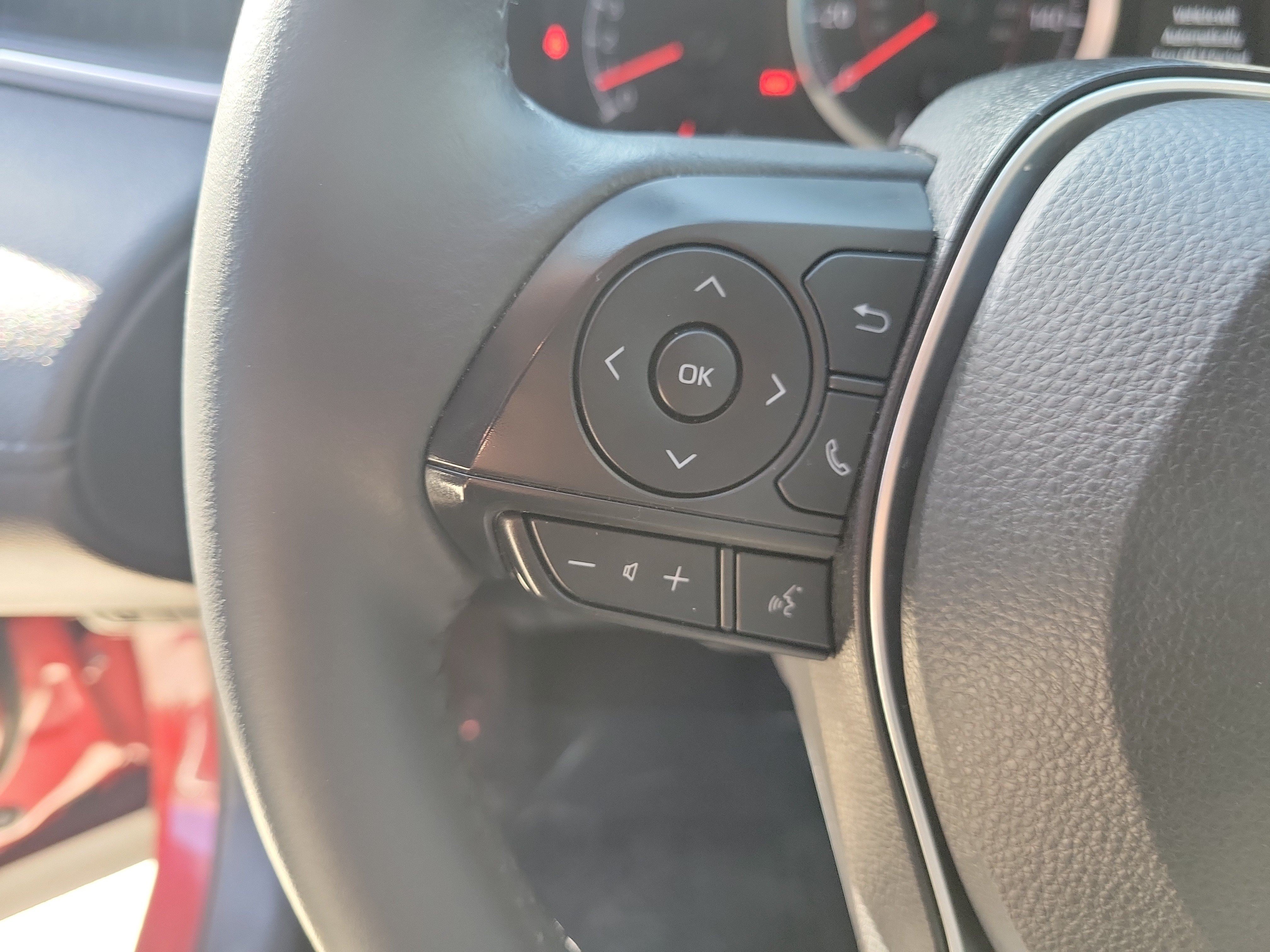 Used 2022 Toyota Corolla Cross LE FWD image 26