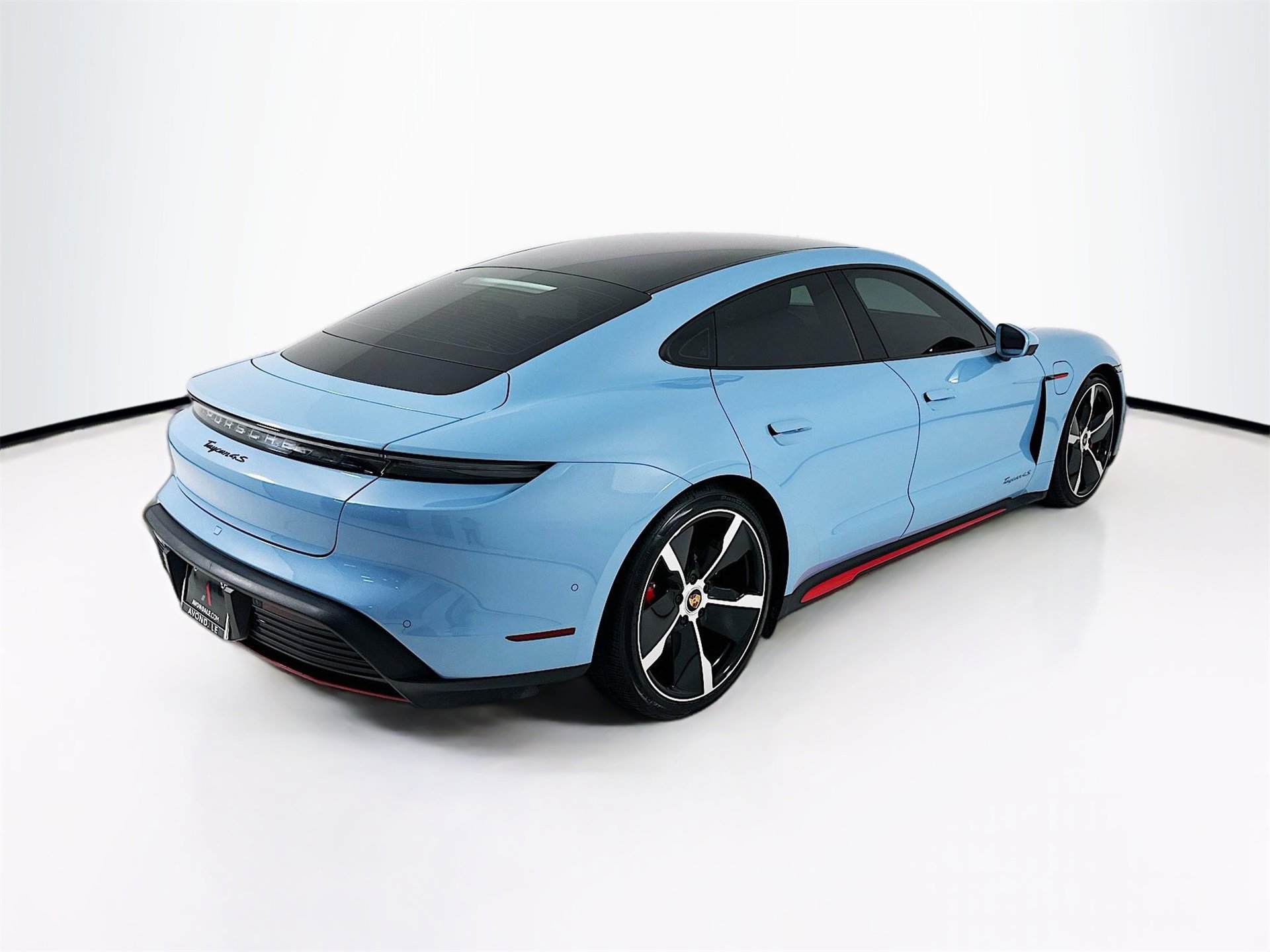 Used 2020 Porsche Taycan 4S image 8