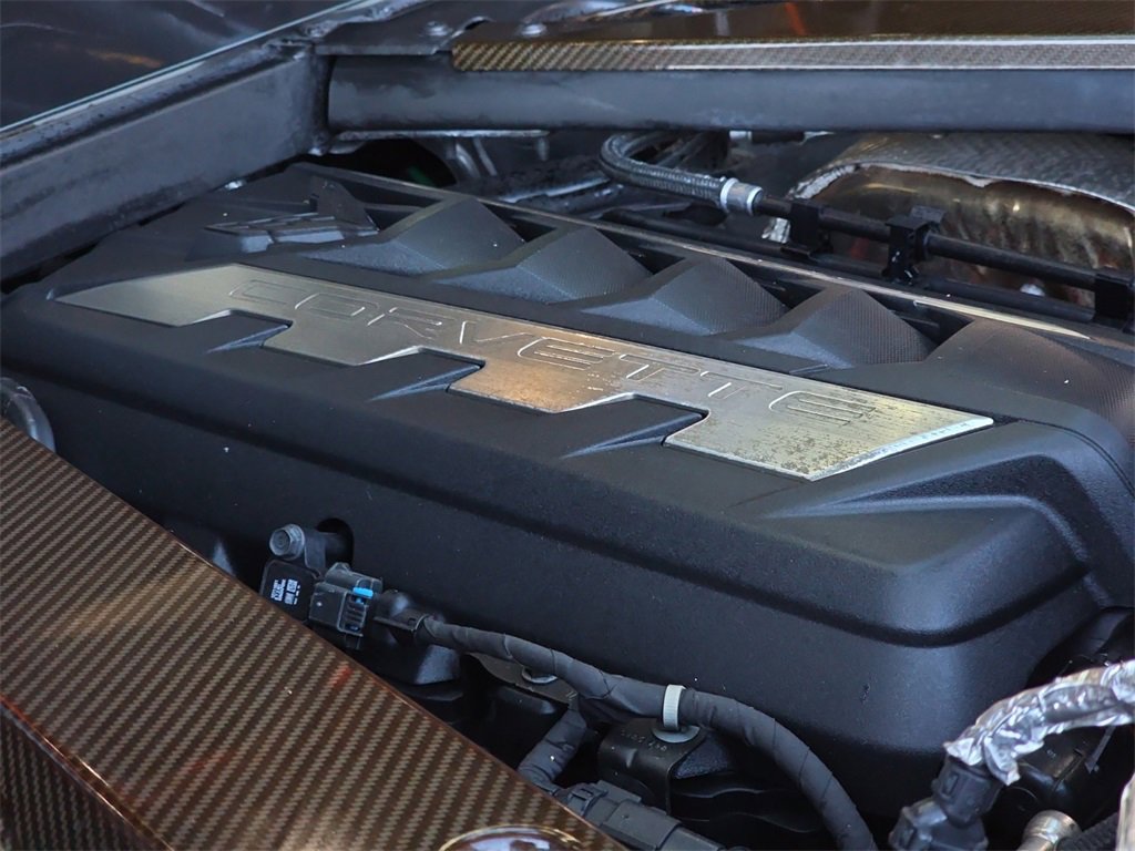 Used 2021 Chevrolet Corvette Stingray Premium Cpe w/ Z51 Performance Package image 17