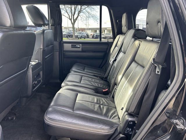 Used 2016 Ford Expedition Platinum AWD/4WD image 26
