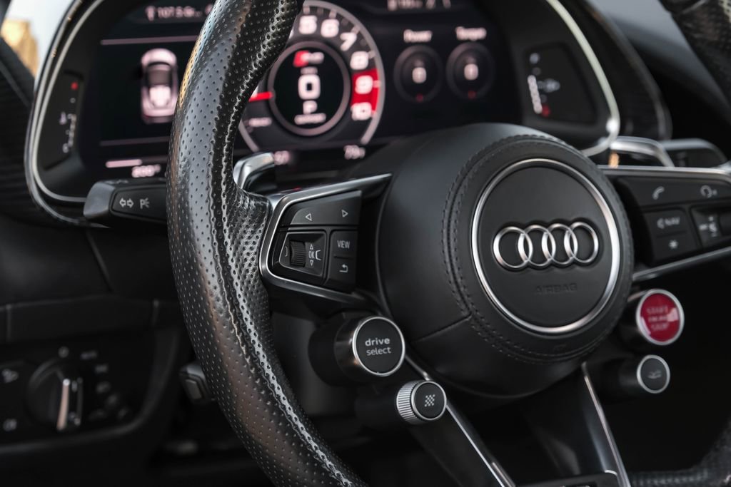 Used 2018 Audi R8 V10 plus image 11