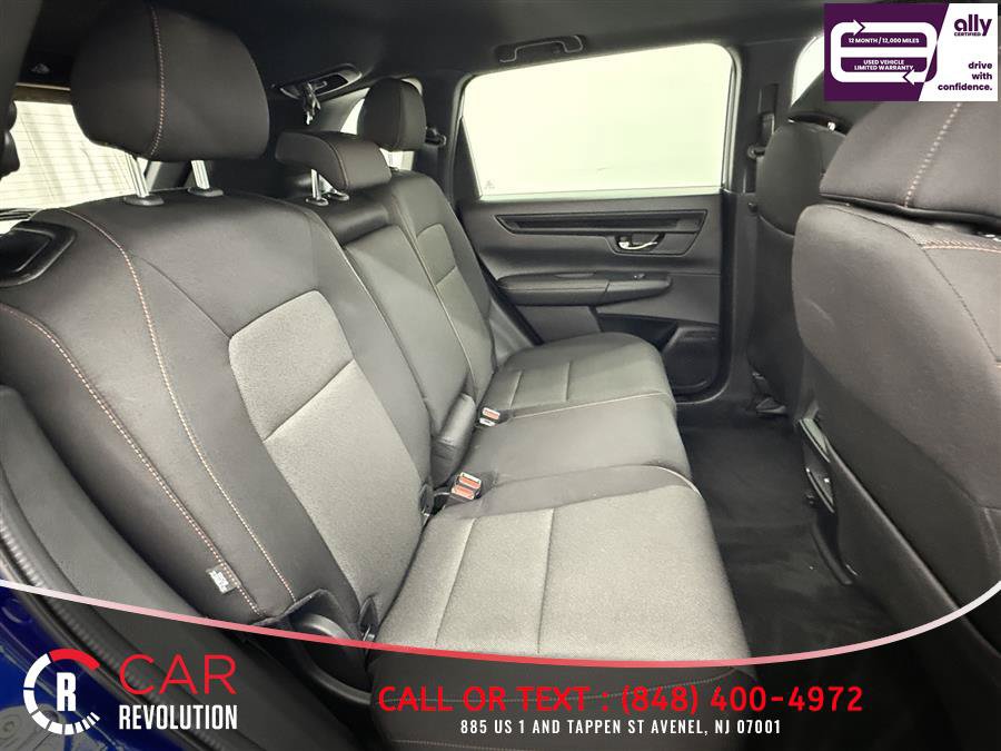 Used 2025 Honda CR-V Sport image 32