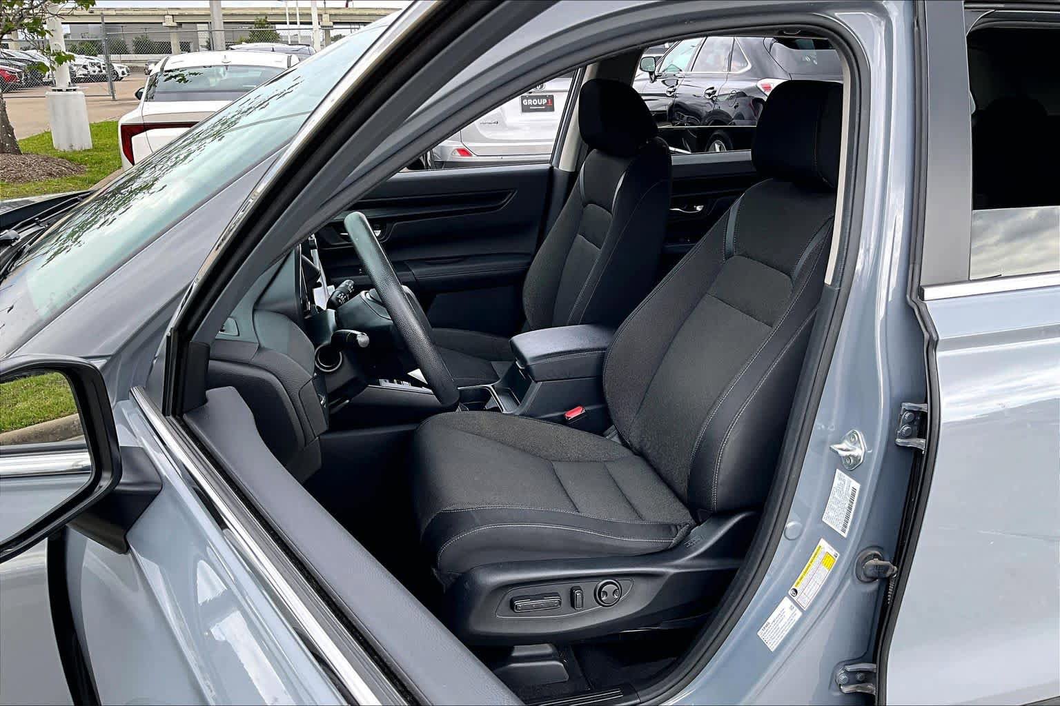 Used 2023 Honda CR-V EX image 7