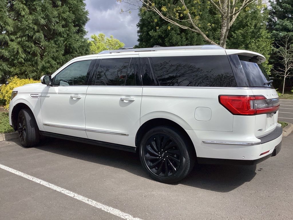 Used 2021 Lincoln Navigator L Reserve image 9