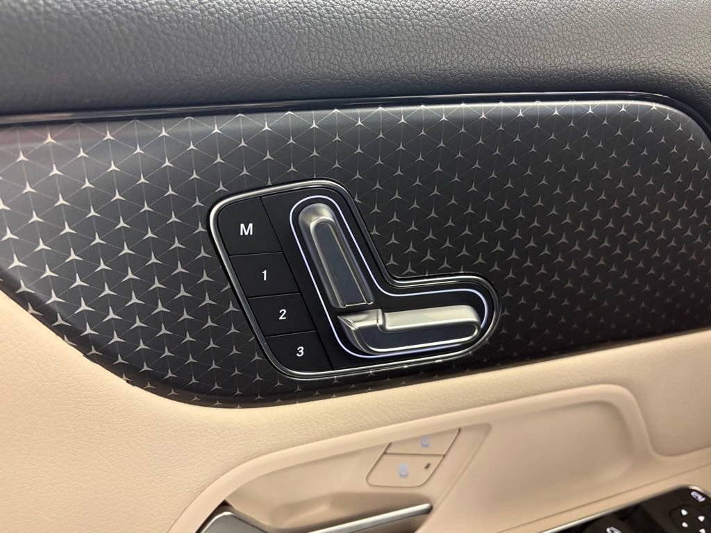 Certified 2025 Mercedes-Benz GLA 250 4MATIC image 22
