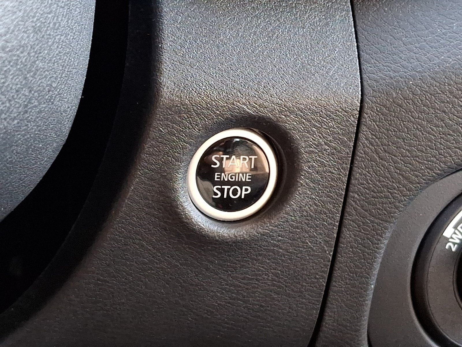 Used 2024 Nissan Frontier SV AWD/4WD image 22