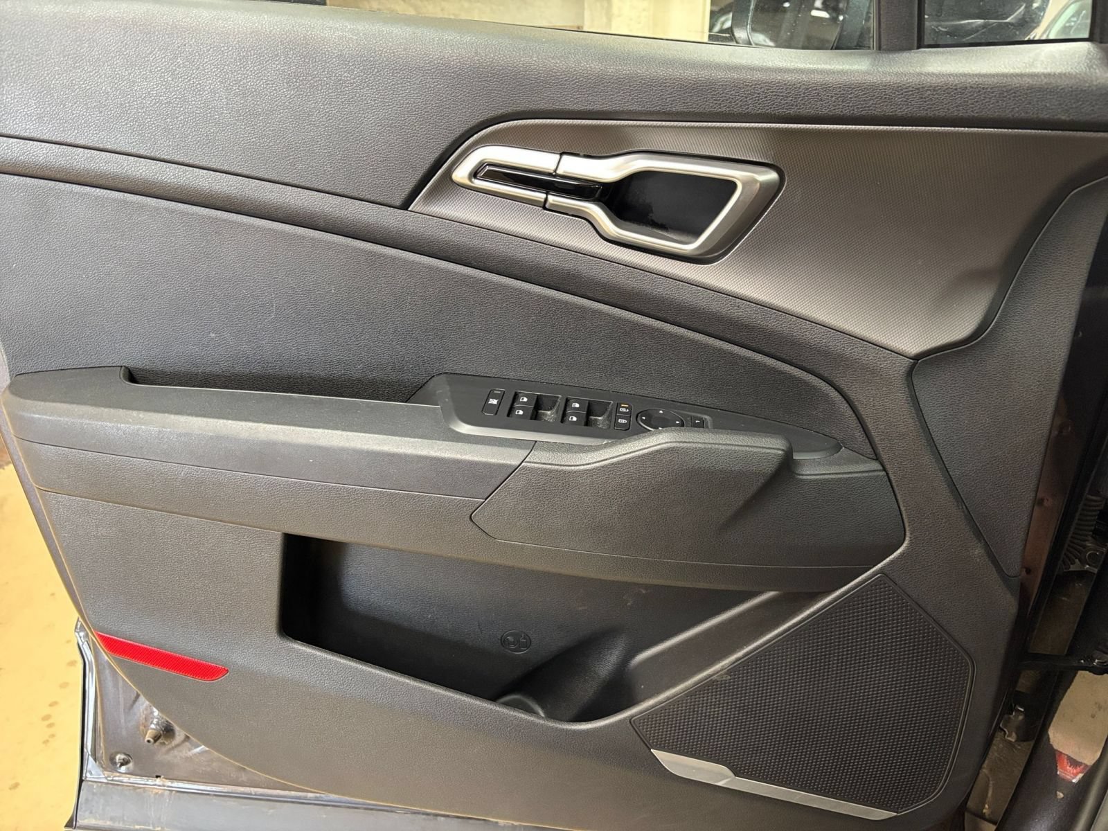 Used 2026 Kia Sportage LX FWD image 18
