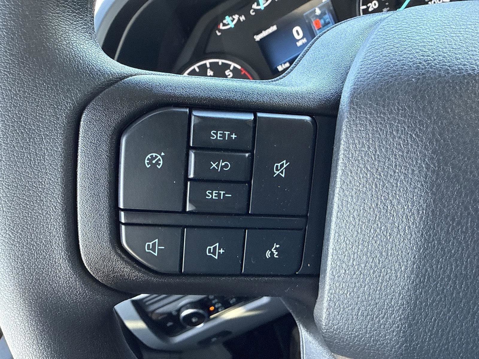 New 2026 Ford F250 XLT w/ FX4 Off-Road Package AWD/4WD image 19