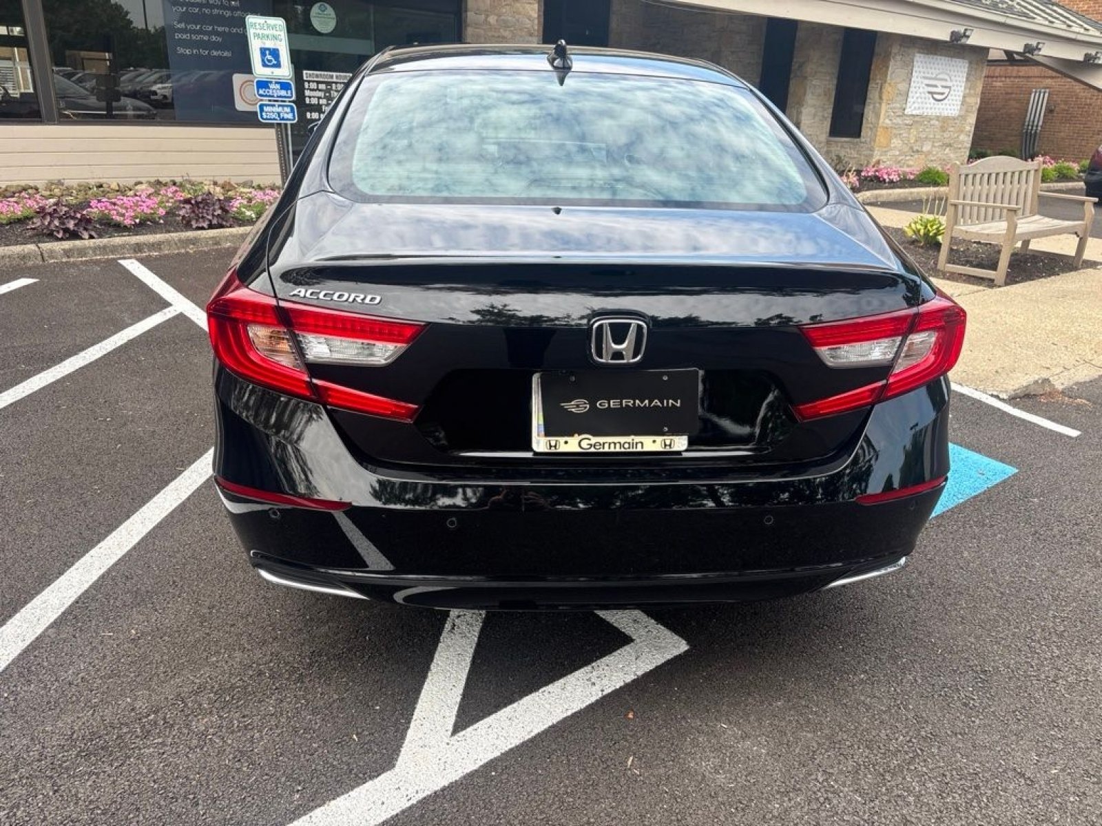 Used 2022 Honda Accord EX-L image 12