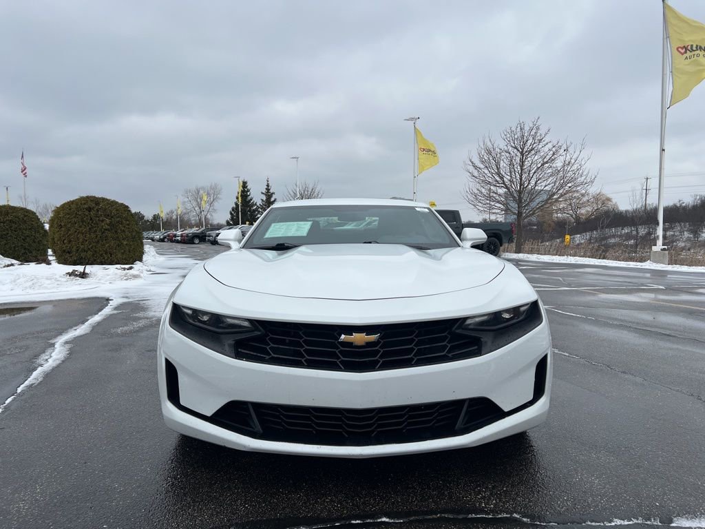 Used 2023 Chevrolet Camaro LT image 2