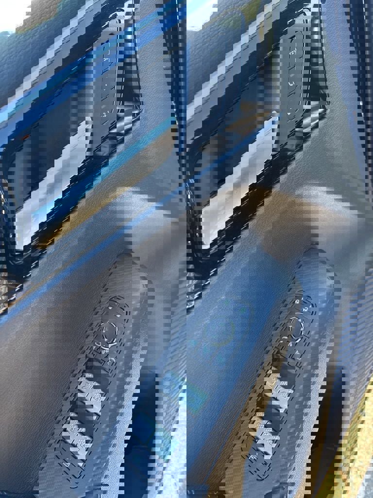 Used 2024 Mitsubishi Outlander SEL Black Edition image 12