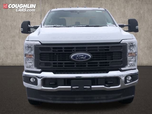 New 2026 Ford F250 XL w/ XL Chrome Package video 2