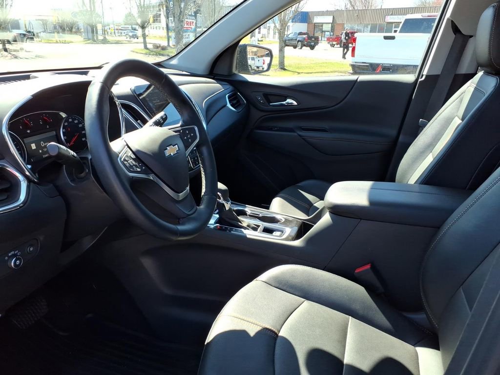 Used 2023 Chevrolet Equinox Premier image 21