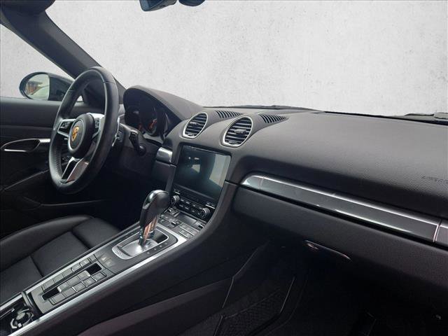 Used 2024 Porsche 718 Boxster RWD image 18
