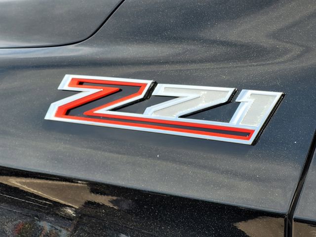 Used 2025 Chevrolet Suburban Z71 AWD/4WD image 9