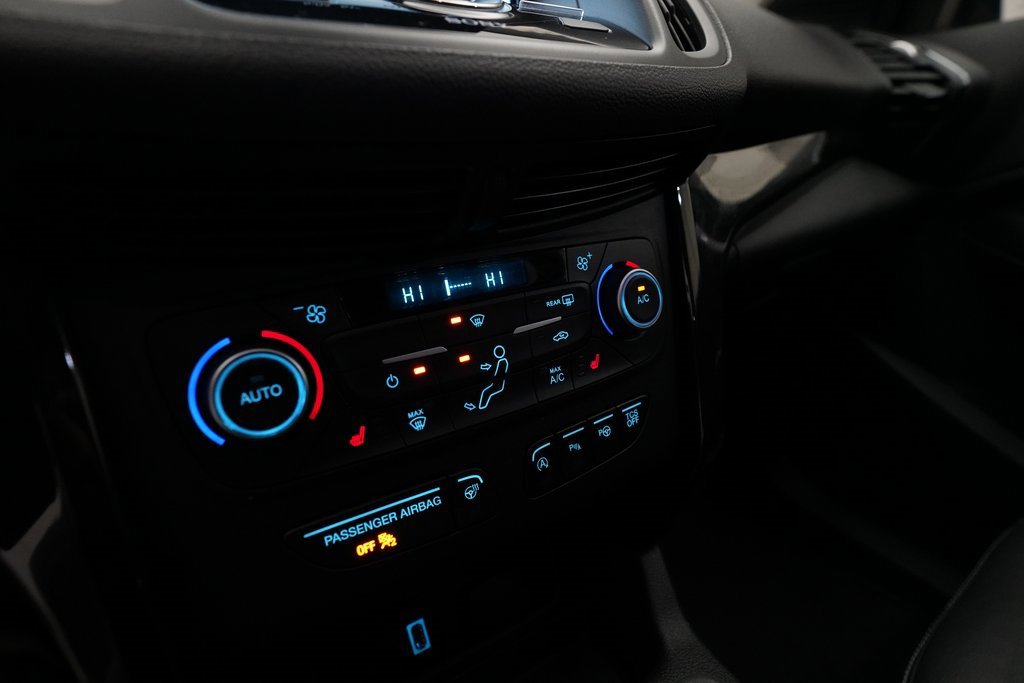 Used 2019 Ford Escape Titanium image 22