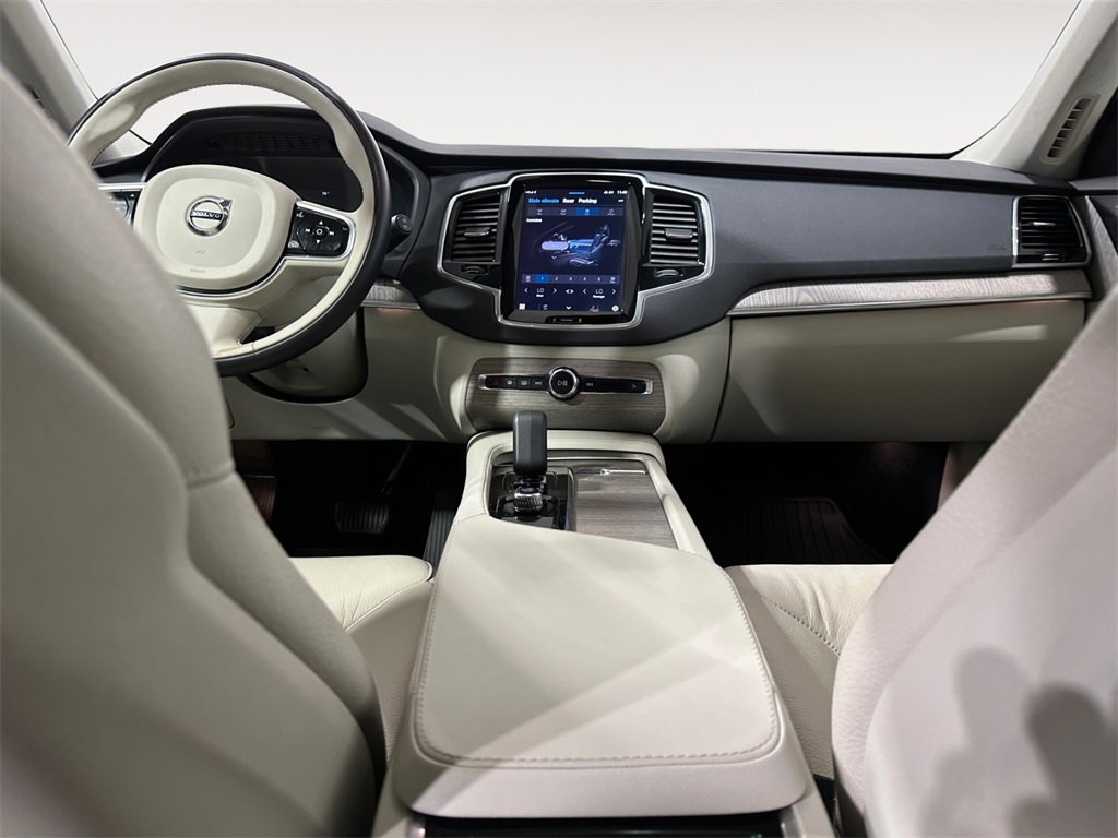 Used 2023 Volvo XC90 T8 Plus w/ Protection Package Premier image 11