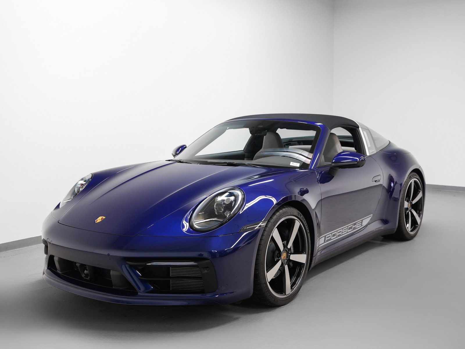 Used 2024 Porsche 911 Targa 4 image 8