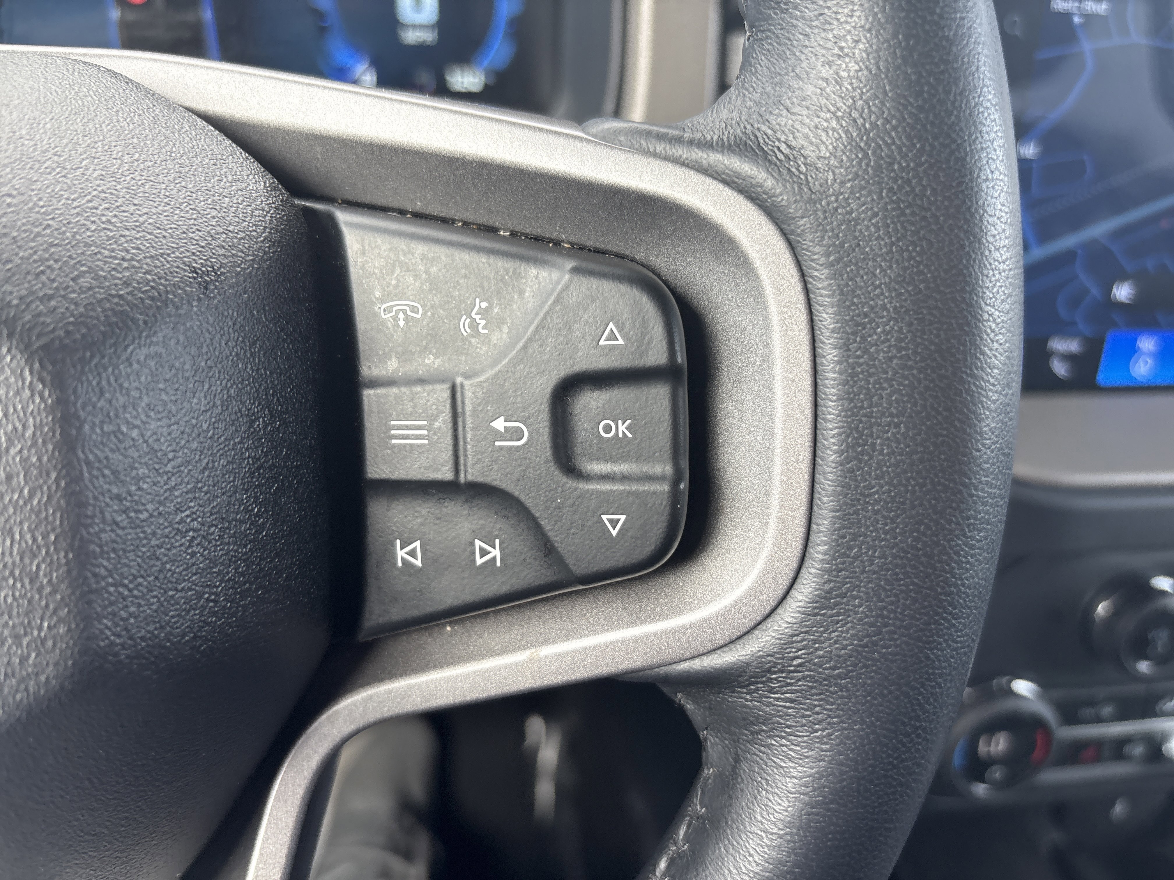 Used 2025 Ford Bronco Outer Banks image 22