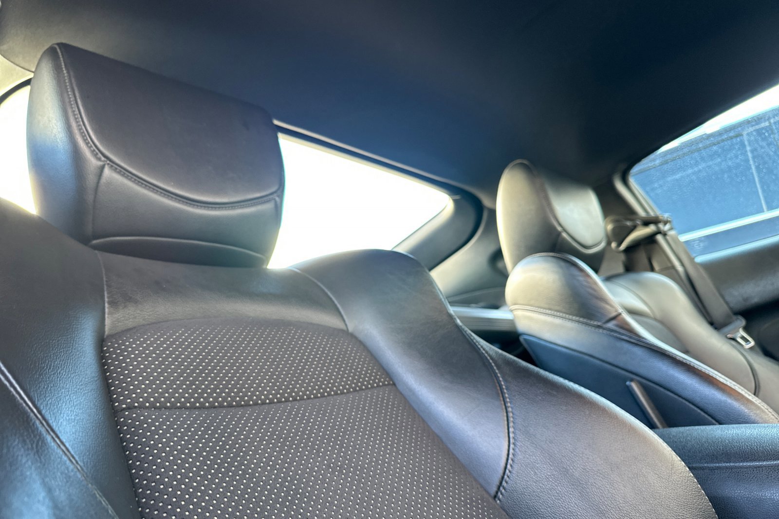 Used 2014 Nissan 370Z Touring w/ Sport Package image 19