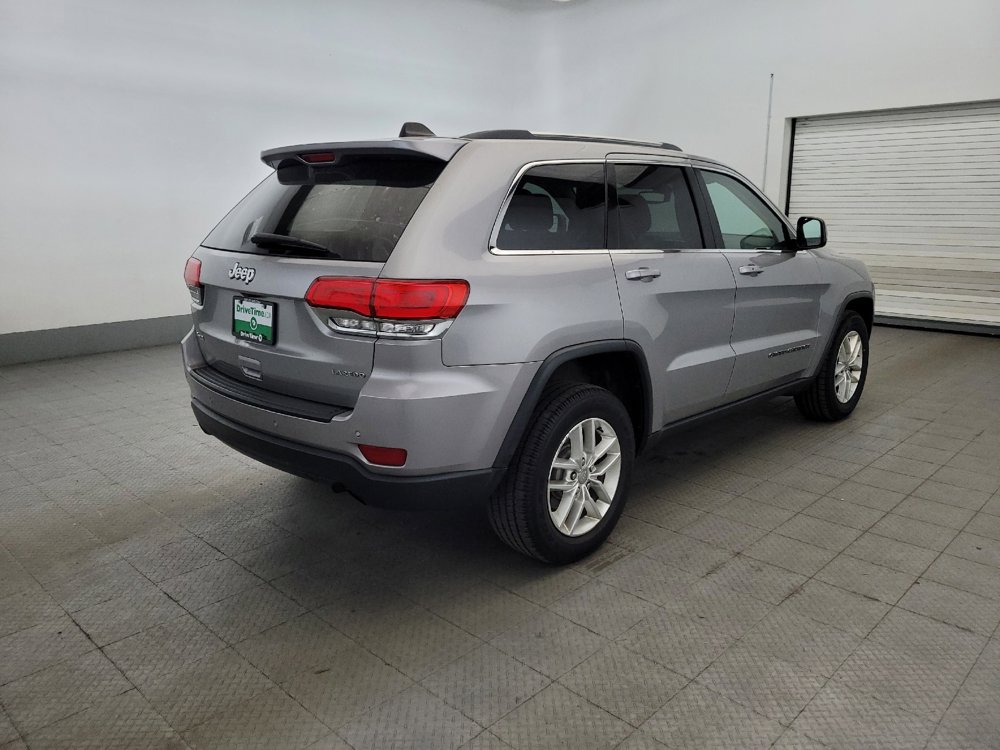 Used 2017 Jeep Grand Cherokee Laredo w/ Quick Order Package 23E AWD/4WD image 9