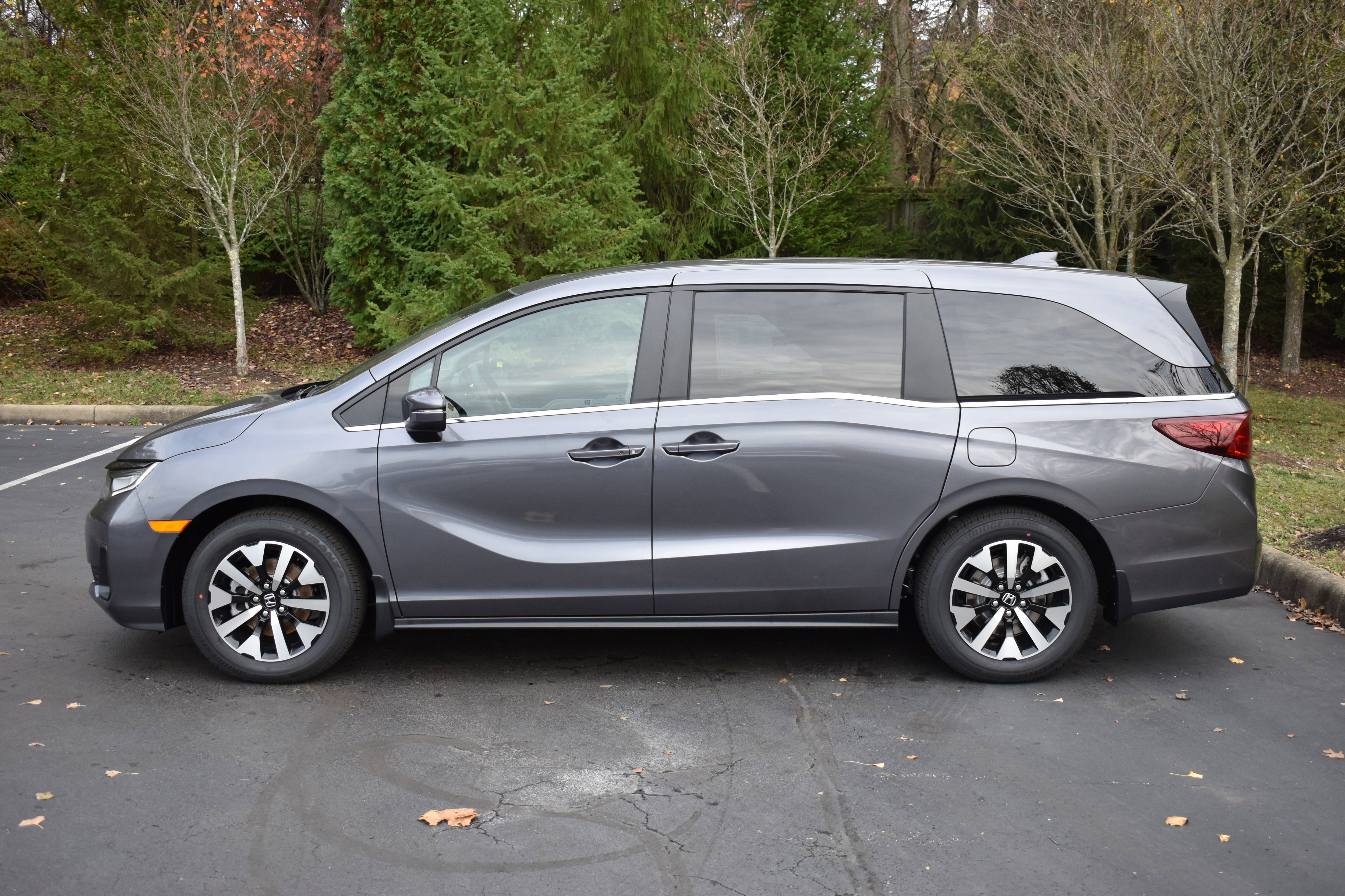 New 2026 Honda Odyssey EX-L image 3