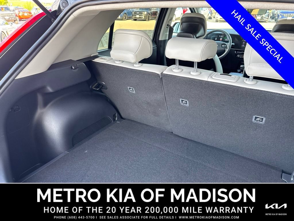Used 2025 Kia Niro EX Touring FWD image 36
