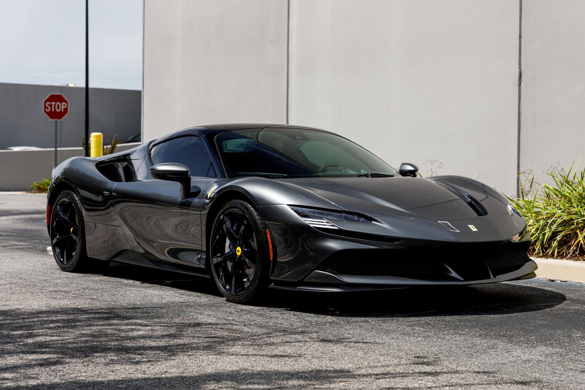 Used 2024 Ferrari SF90 Spider AWD/4WD image 34