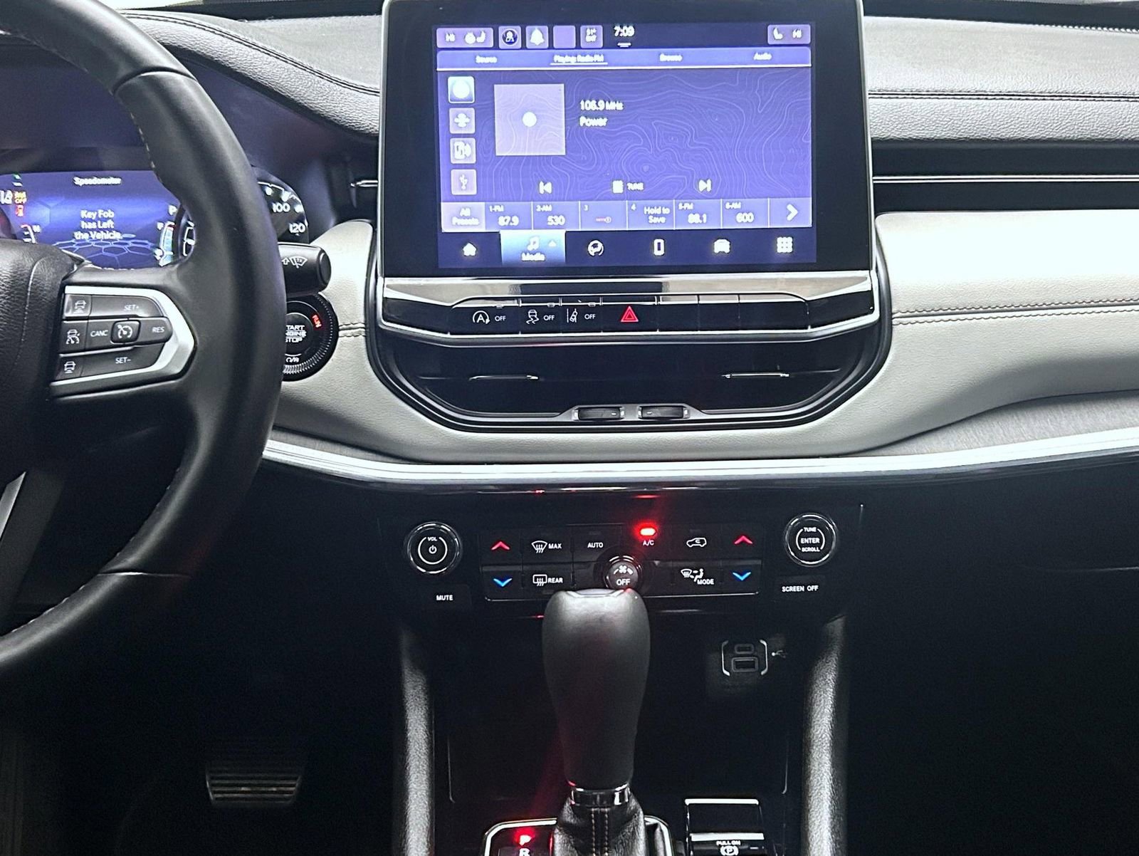 Certified 2022 Jeep Compass Limited image 13