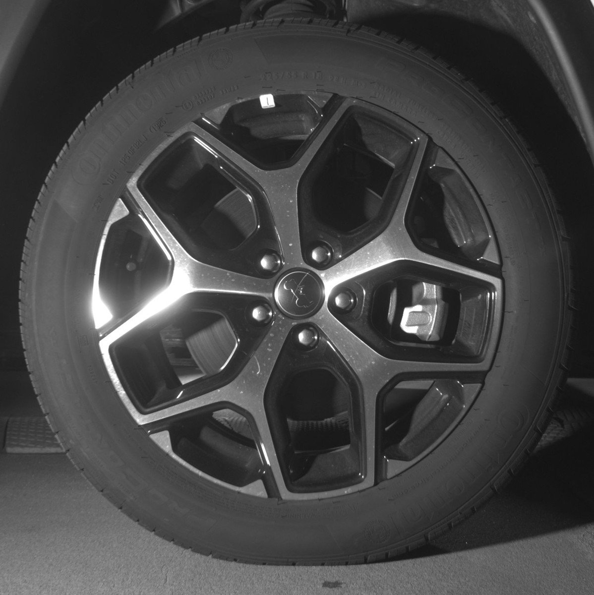 Used 2025 Jeep Compass Limited image 13