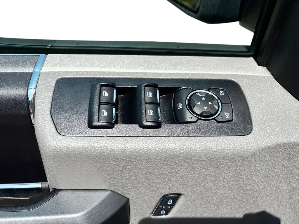 Used 2018 Ford F150 XLT AWD/4WD image 22