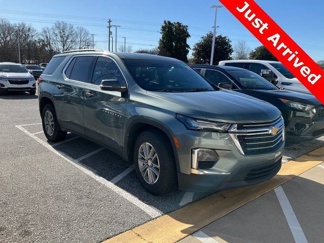 Used 2023 Chevrolet Traverse LT w/ LPO, Floor Liner Package image 1