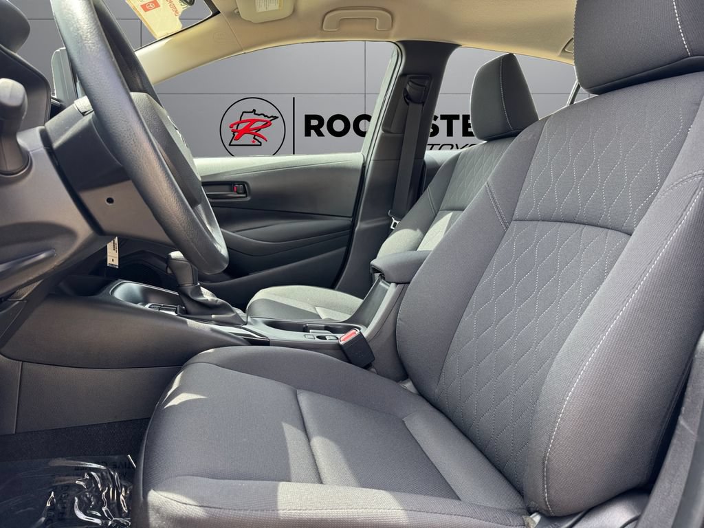 Certified 2025 Toyota Corolla LE FWD image 10