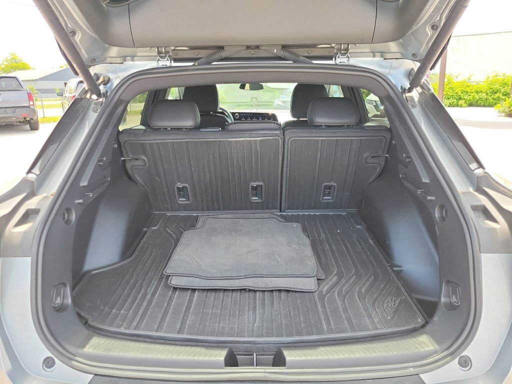 Used 2024 Chevrolet Equinox EV LT FWD image 6