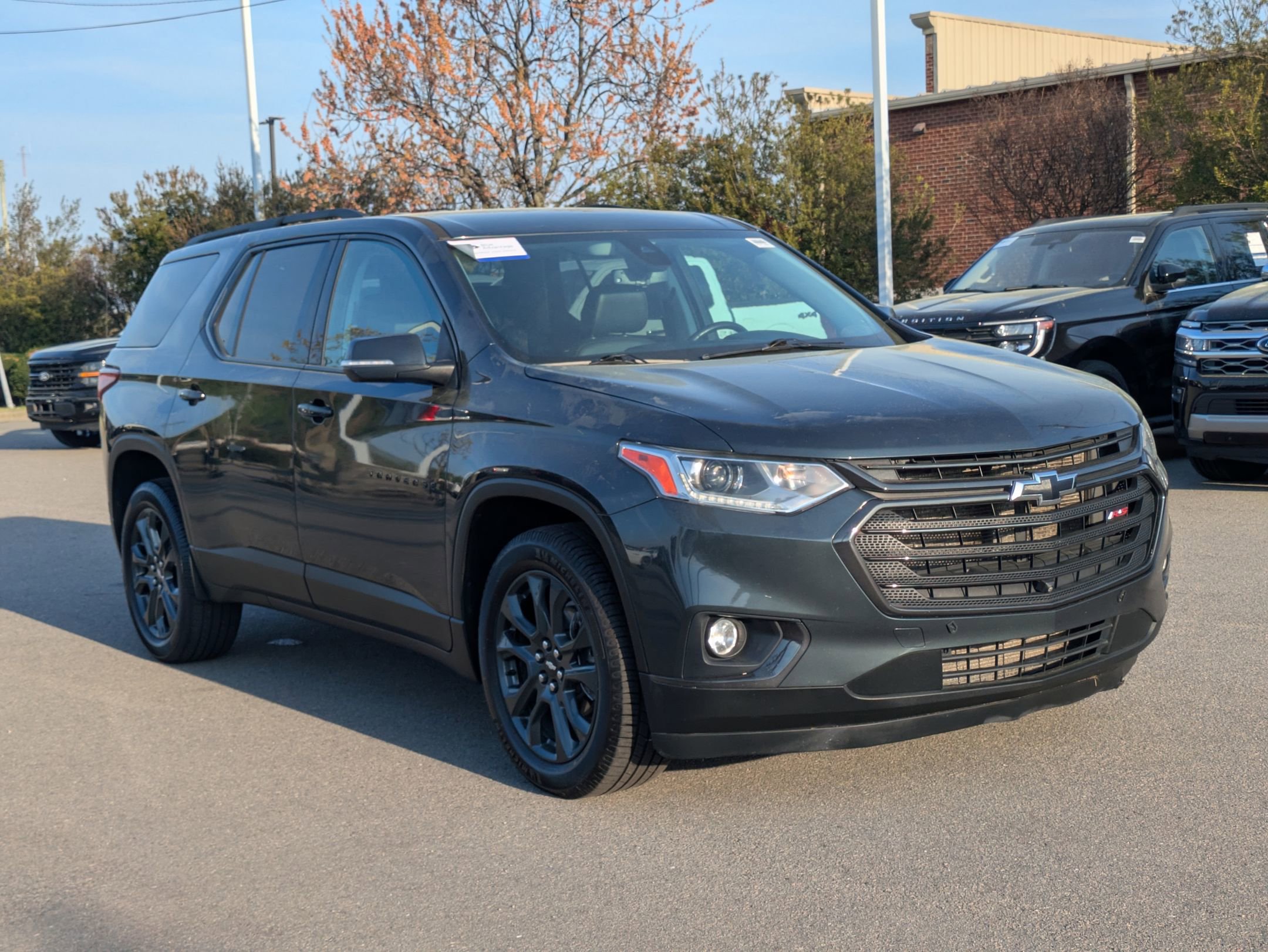 Used 2021 Chevrolet Traverse RS image 2