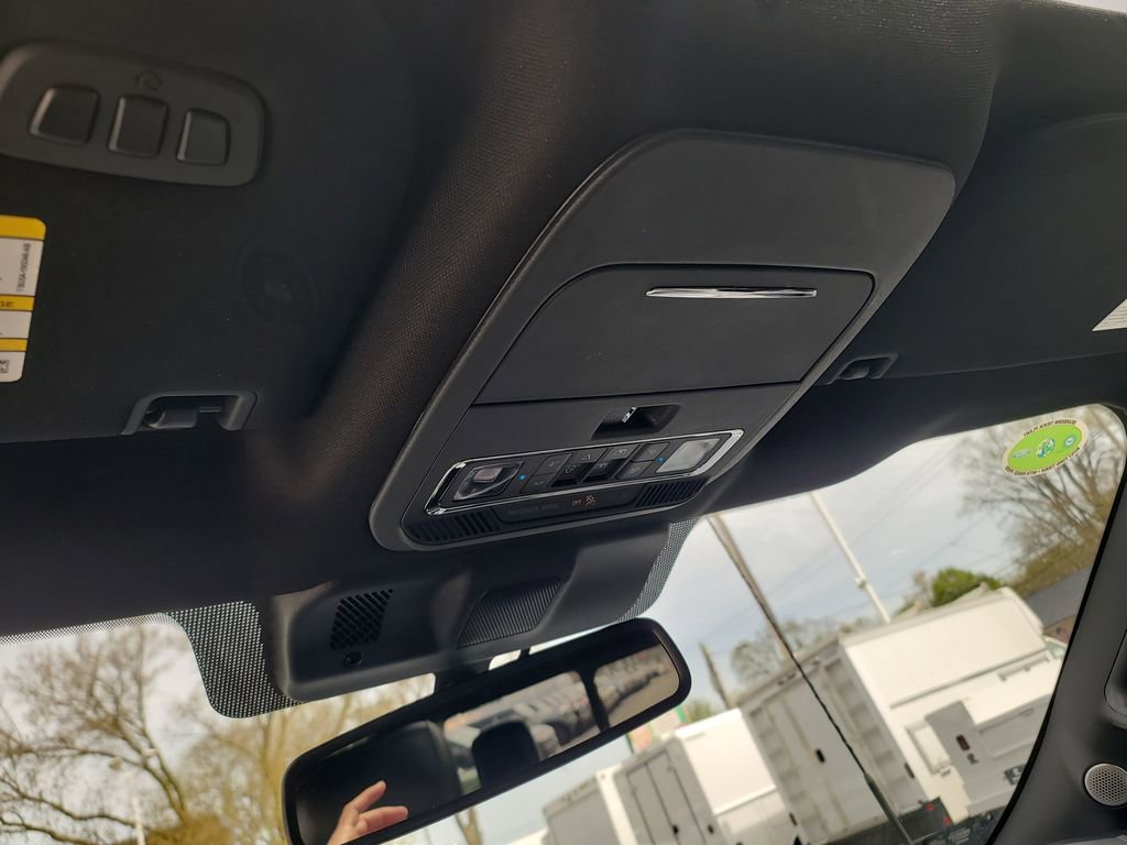 Used 2024 Ford F150 Platinum w/ Equipment Group 702A High AWD/4WD image 32