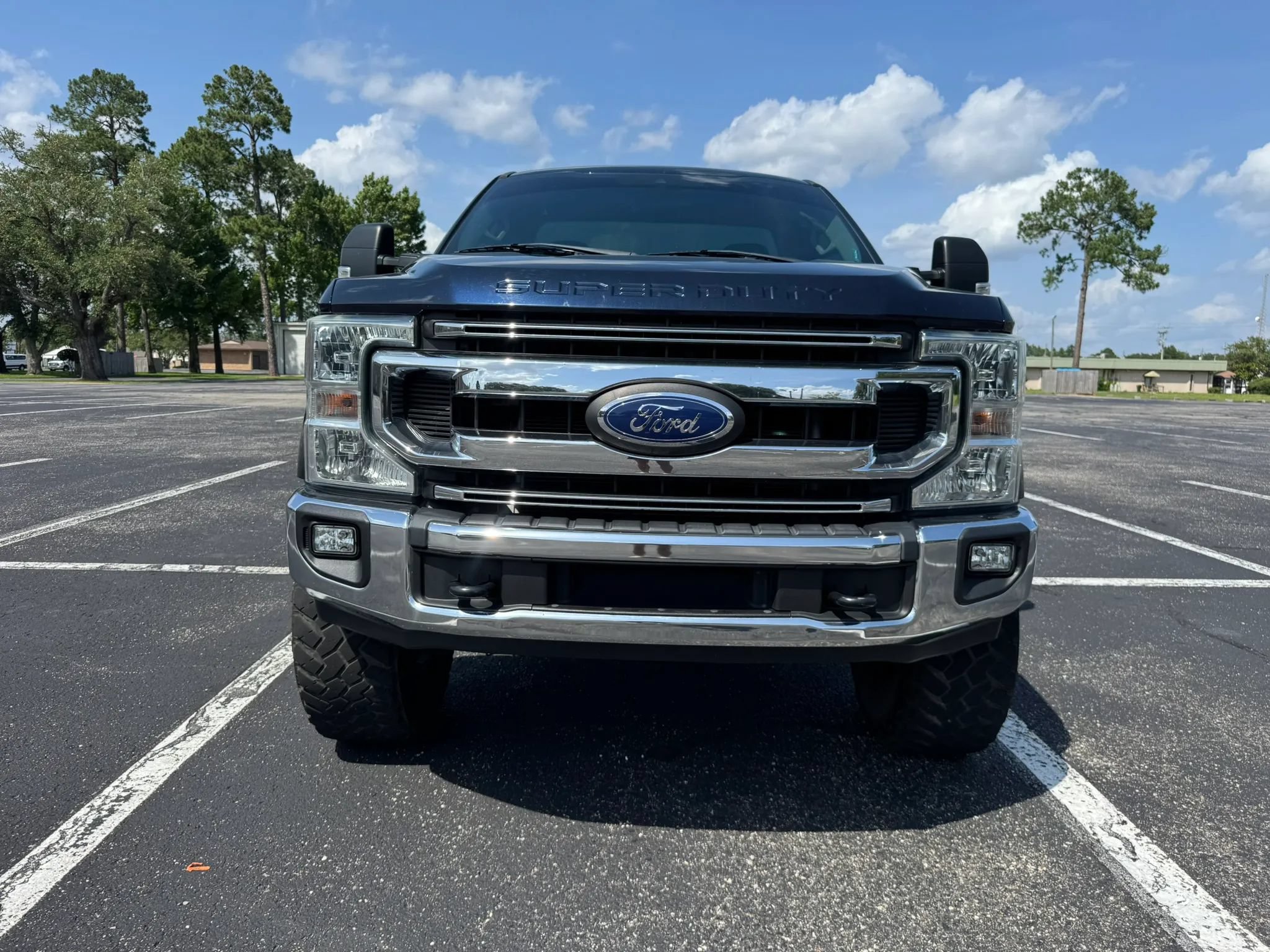 Used 2022 Ford F250 XLT w/ XLT Value Package AWD/4WD image 3