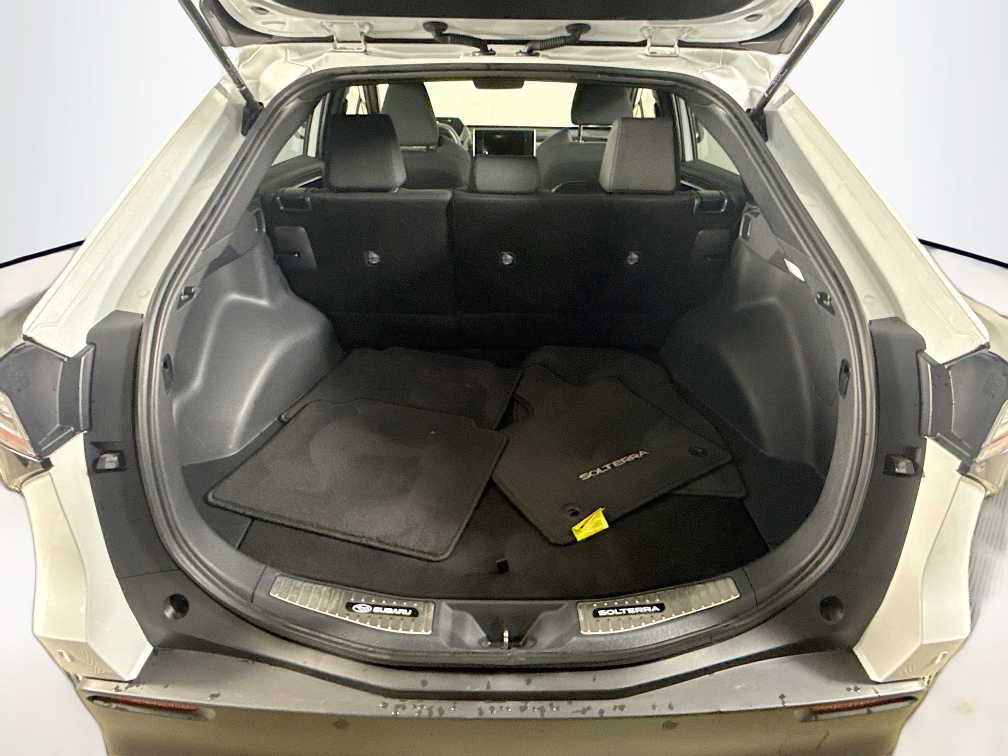 Used 2024 Subaru Solterra Premium image 35
