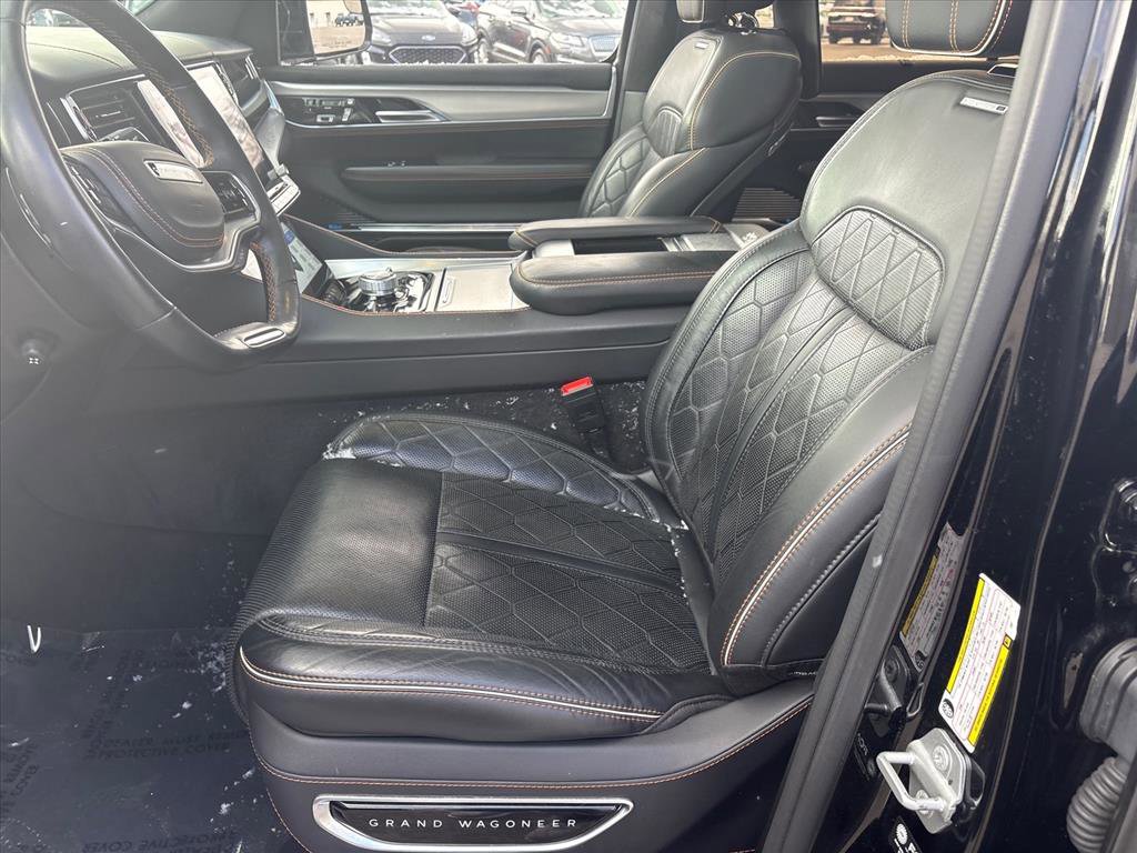 Used 2023 Jeep Grand Wagoneer L Series III w/ Rear Seat Video Group 1 image 18