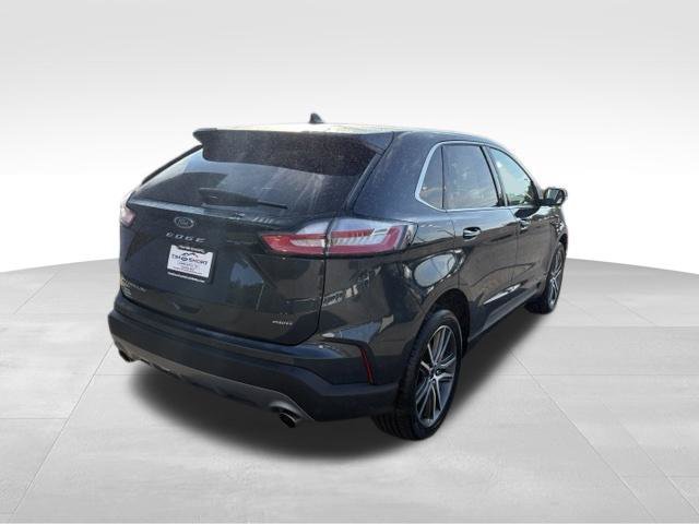 Used 2024 Ford Edge Titanium AWD/4WD image 2