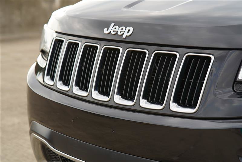 Used 2015 Jeep Grand Cherokee Limited w/ Luxury Group II AWD/4WD image 29